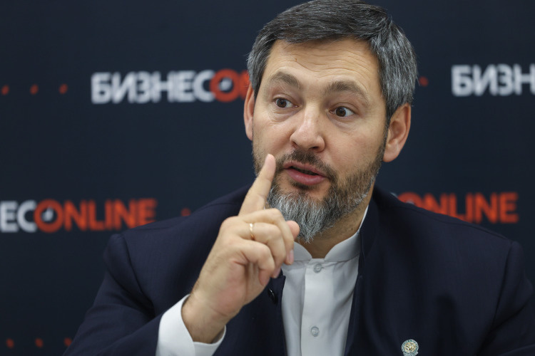    Олег Коробченко: «В Татарстане большое количество крупных заводов, которым требуются станки».   
Фото: «БИЗНЕС Online»