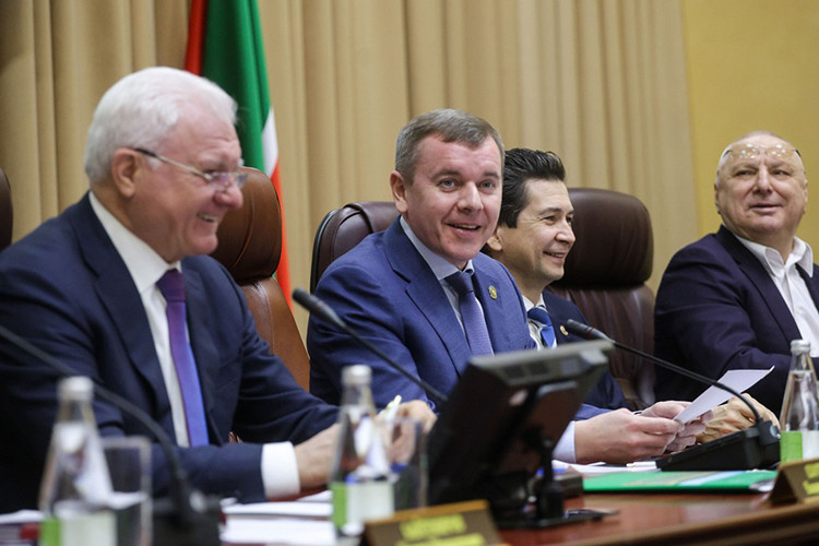    Вчера состоялся ежегодный съезд ассоциации фермеров и крестьянских подворий Татарстана.   
Фото: Андрей Титов