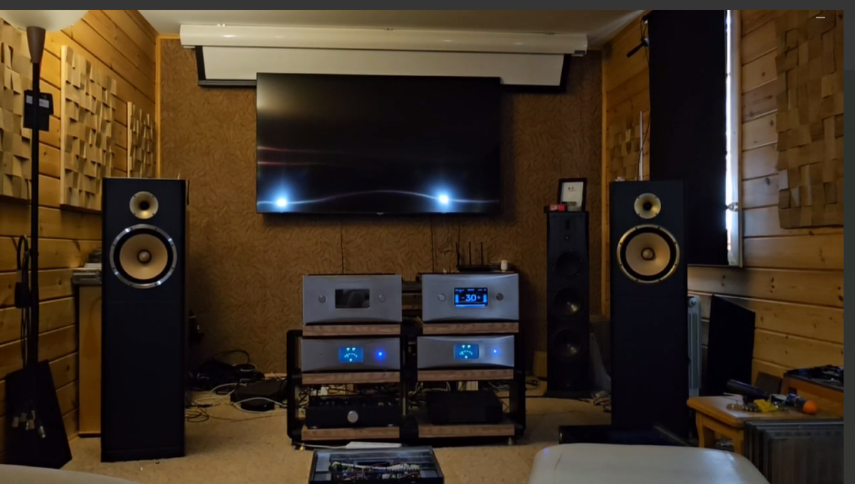 Комната Бурцева