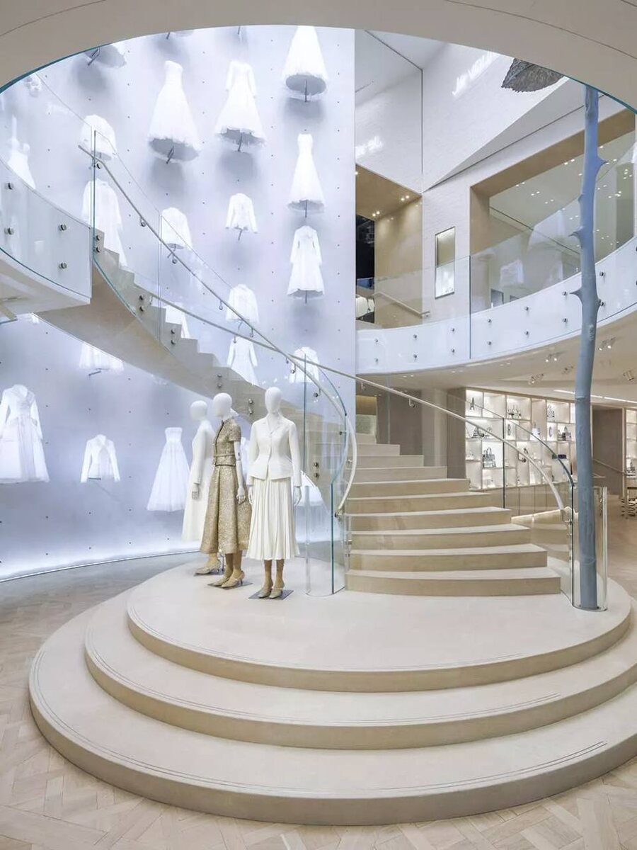 Dior boutique