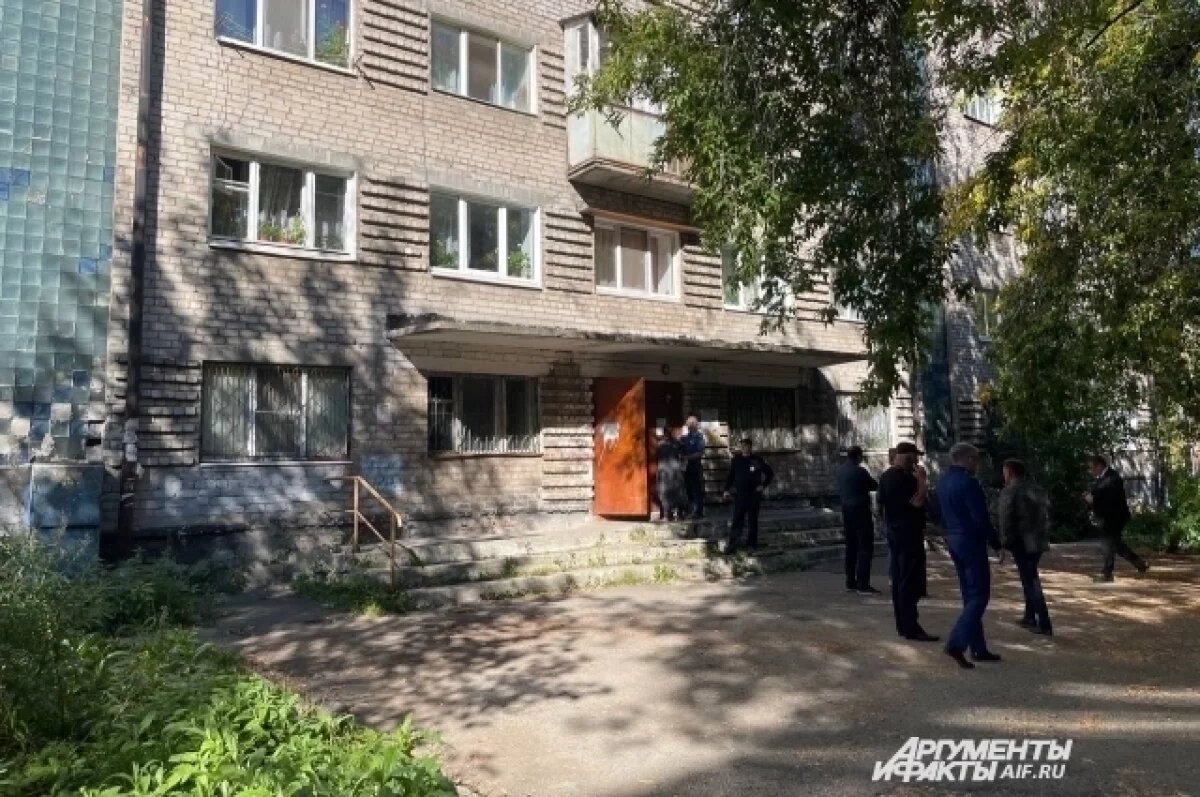    В Новом Уренгое завершается строительство восьмиэтажного общежития