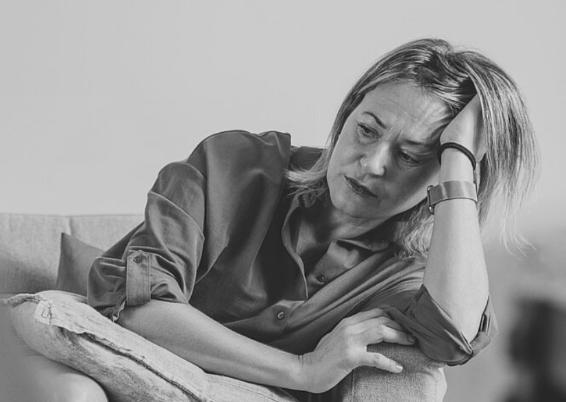 C любовью к каждому . Наташа Эльберг- более 24 лет непрерывно практикующий кризисный психолог, энергопсихолог , автор книг -бестселлеров , автор методики ментальной трансформации и коррекции любых жизненных ситуаций с помощью специальных энергетических практик.
