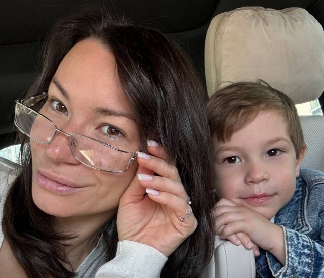    Ида Галич с сыном. Фото: социальные сети