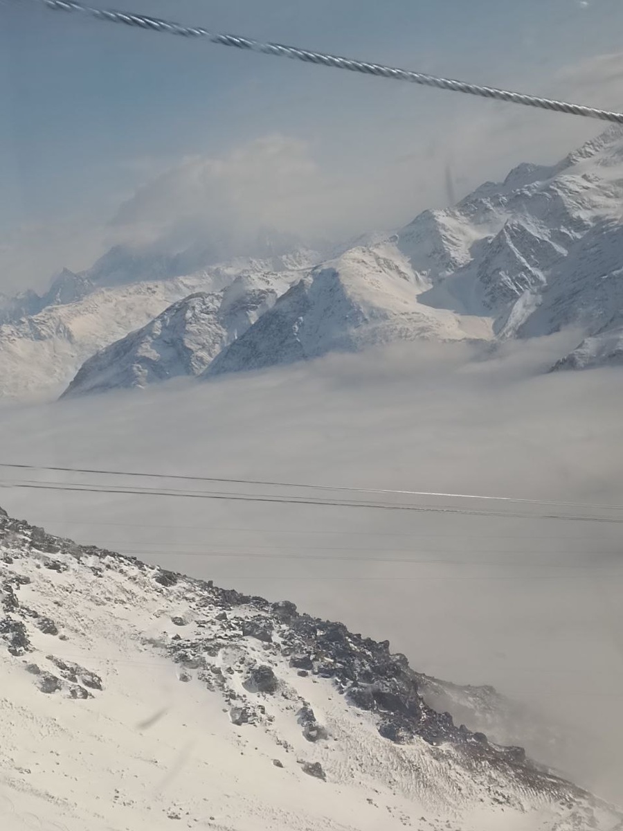 А внизу дома 