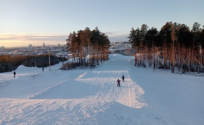 Уникальная природа и горы притягивают туристов на Урал