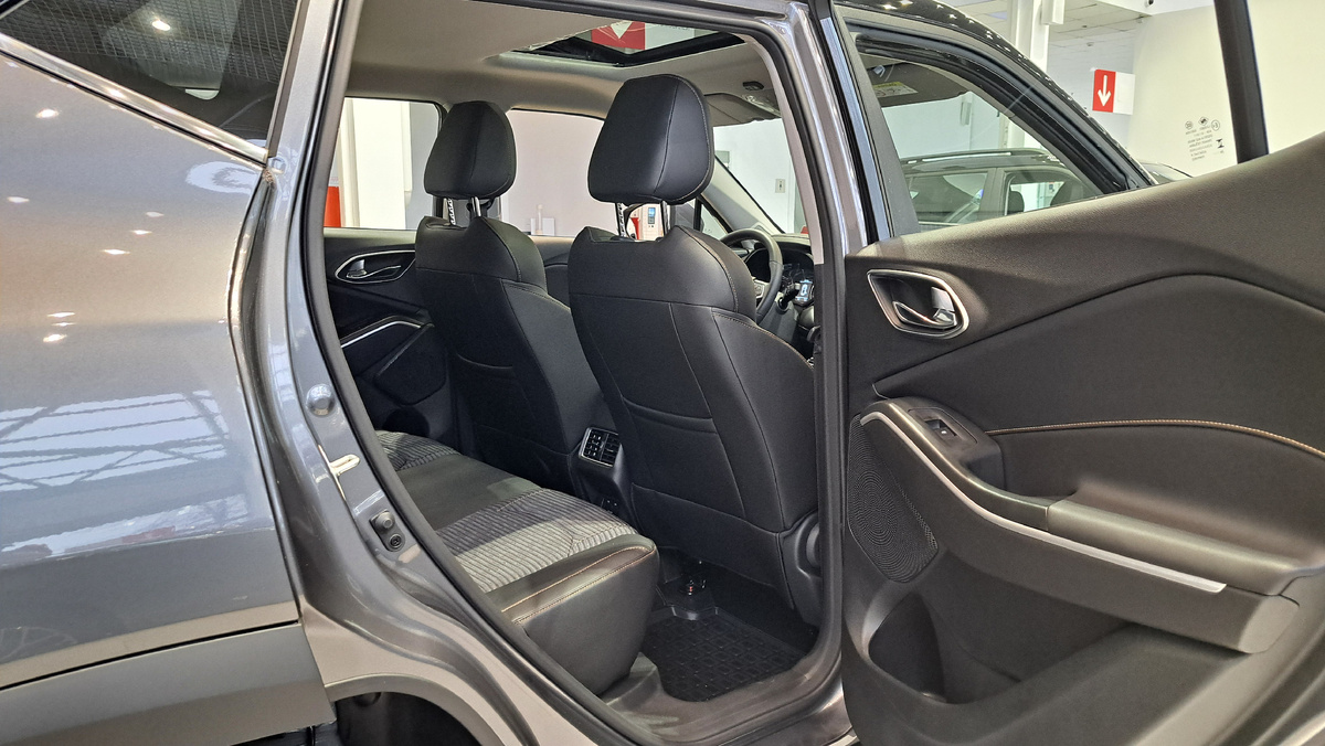 Москвич 3 - комфорт на заднем сиденье