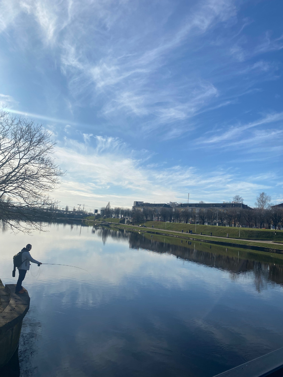 Я думаю тут и говорить нечего, почему мы согласились на повышение арендной платы😍у нас первый дом на улице, идущей вдоль Нижнего озера.