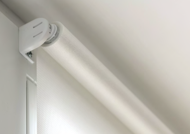 Рулонные шторы на системе Rolla 19 из ассортимента AMIGO