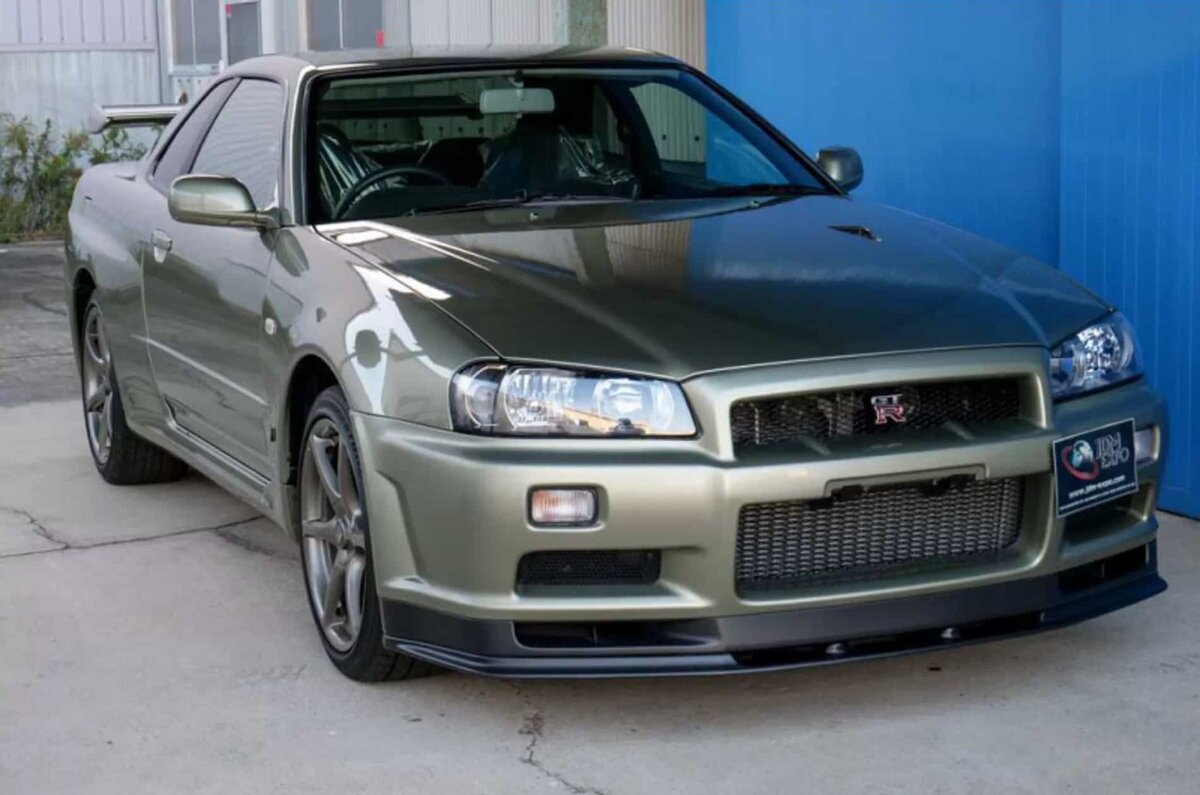 Nisan Skyline GT-R V Spec II Nür, выставленный на продажу в Японии