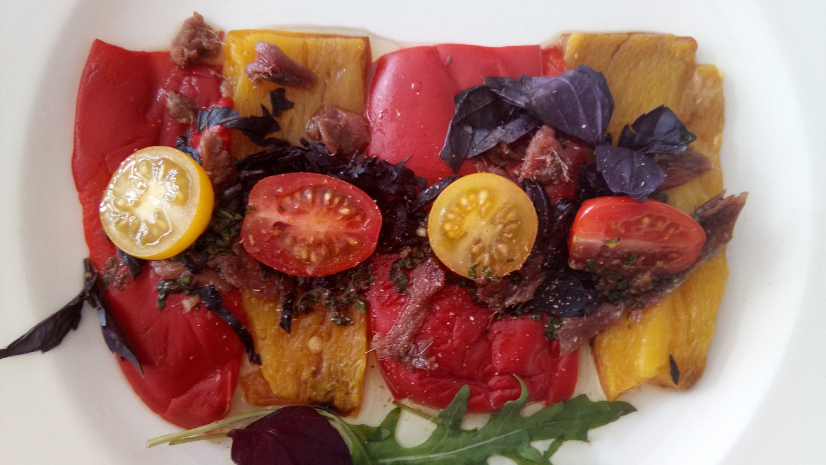 Салат из печёных перцев