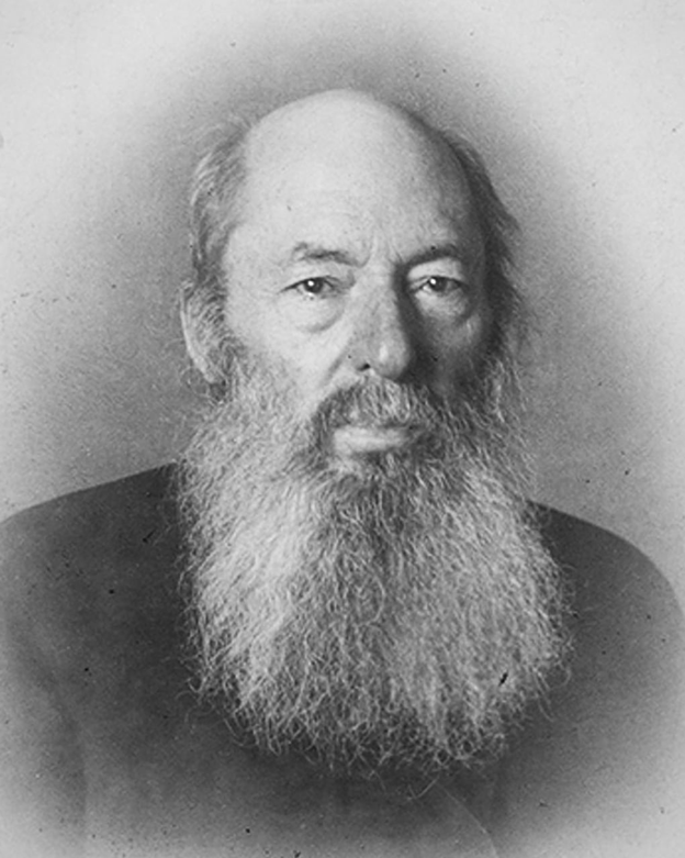 Фото отсюда: https://www.culture.ru/persons/8274/afanasii-fet 