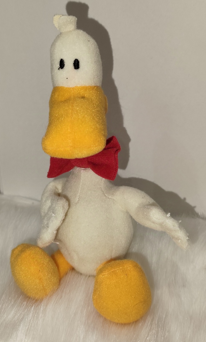 Билл с классической красной бабочкой 