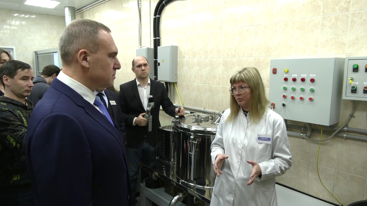    Руслан Кухарук встретился с молодыми учёными Сургутского госуниверситета