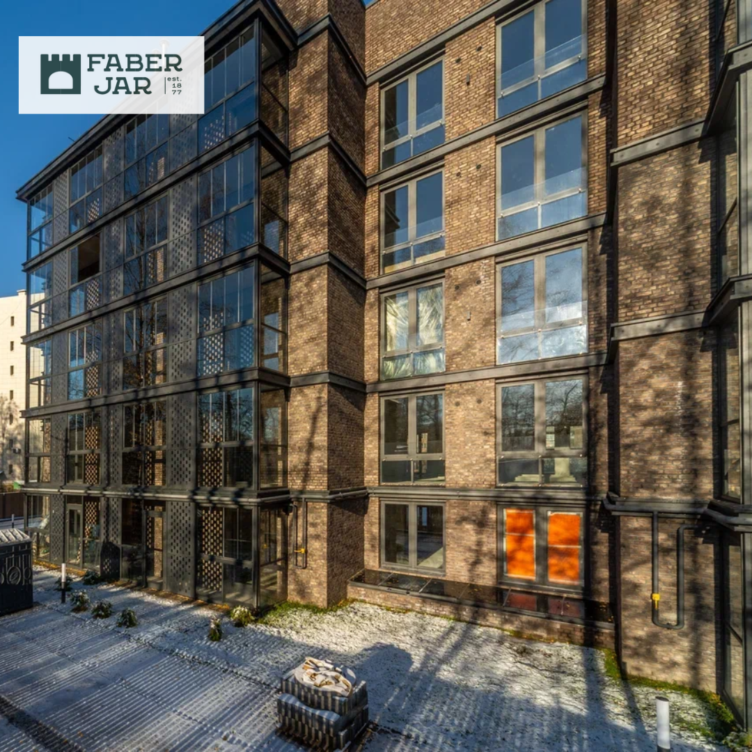 Клубный ЖК «Loft у Озера» в Санкт-Петербурге. Ручник «Коричневый»