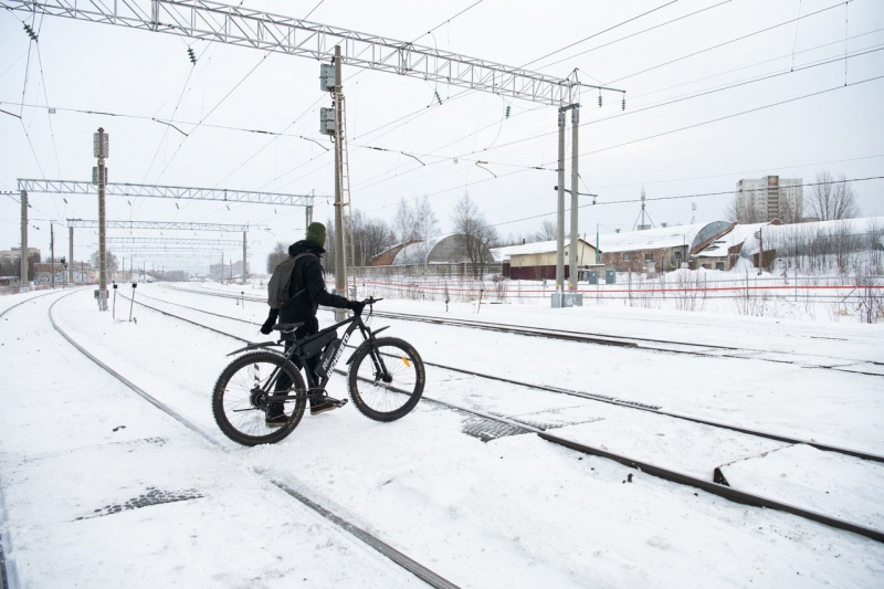    Народная тропа стала проблемой при запуске электрички в ПетрозаводскеАртур Парфенчиков