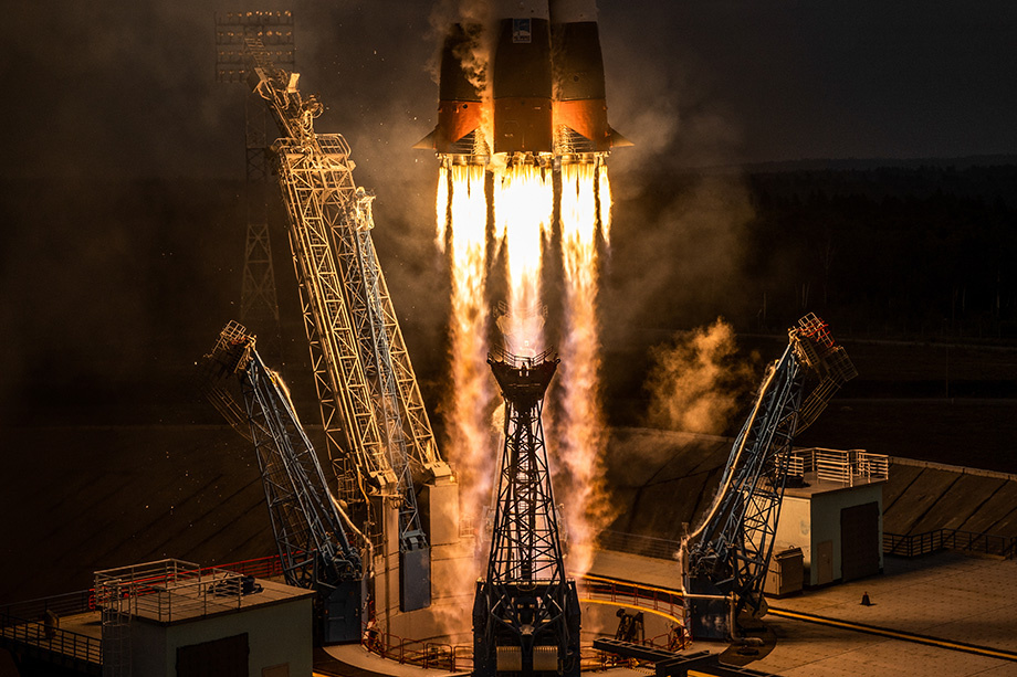 Запуск ракеты-носителя «Союз-2.1б» с автоматической космической станцией «Луна-25» с космодрома Восточный. | Фото: Сергей Савостьянов/ТАСС