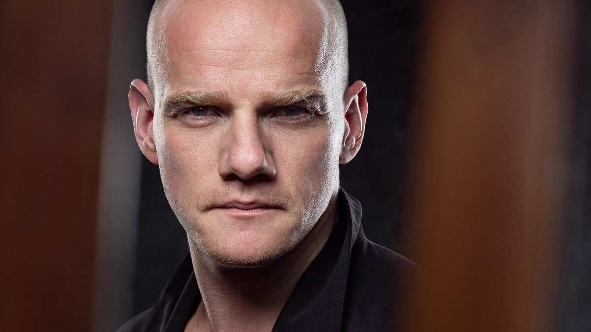    Актёр Юрий Колокольников