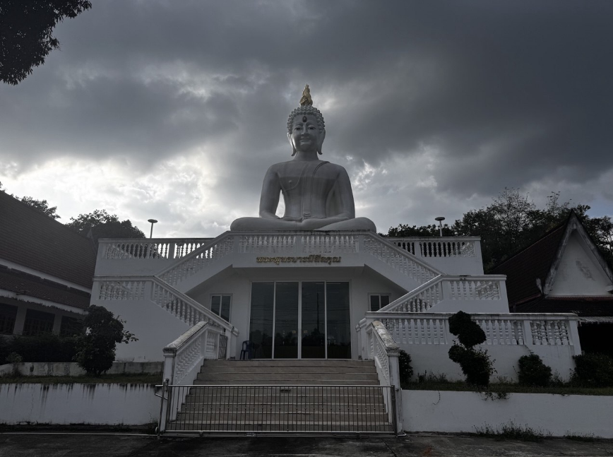 Статуя Будды