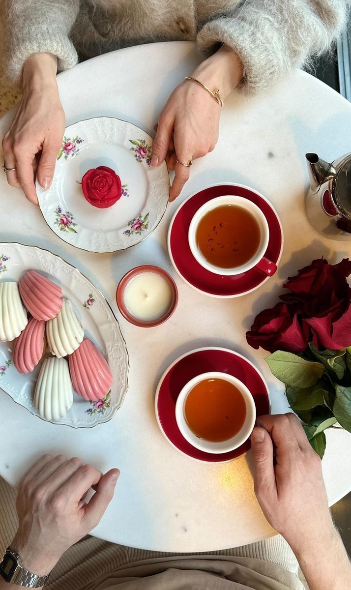    Десерты в бистро «Такие истории»