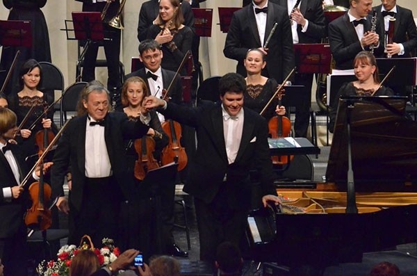 Первый концерт Тюменского филармонического оркестра 20 ноября 2015 года