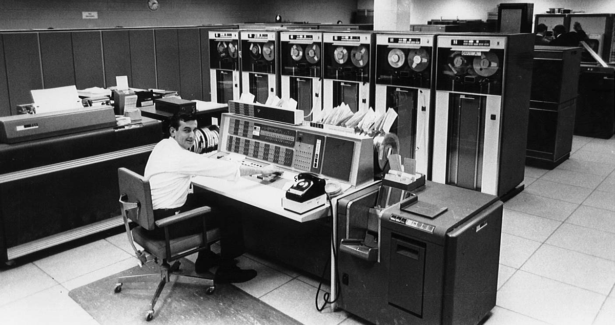 Модель машины IBM 7094