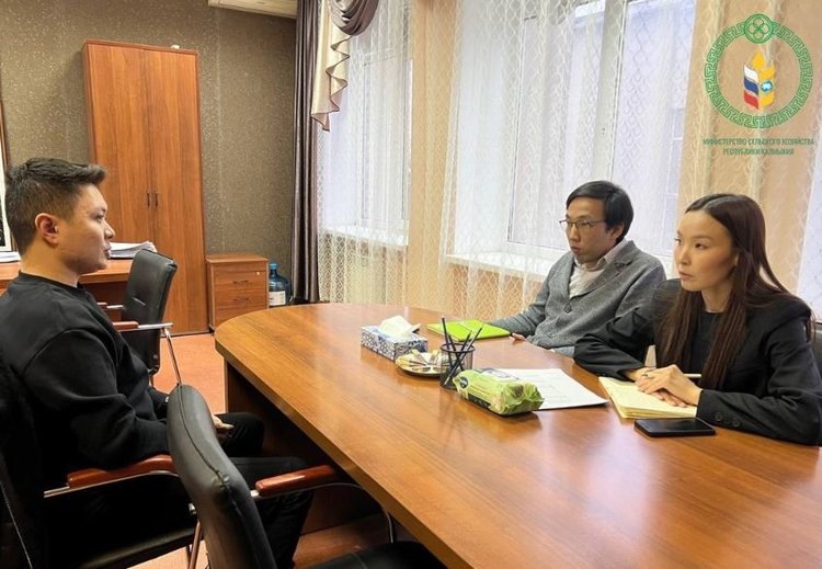    Калмыкия увеличивает парк агродронов для борьбы с саранчой