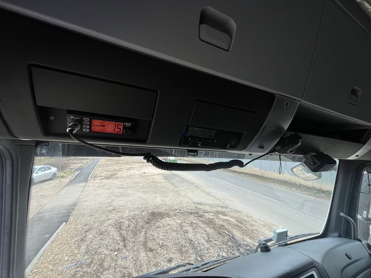 Автомобильная си-би рация Track Barry