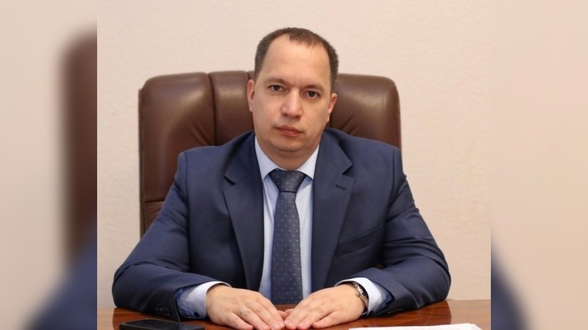    Экс-министра транспорта и автодорог Курской области Солдатенкова уволили в связи с утратой доверия