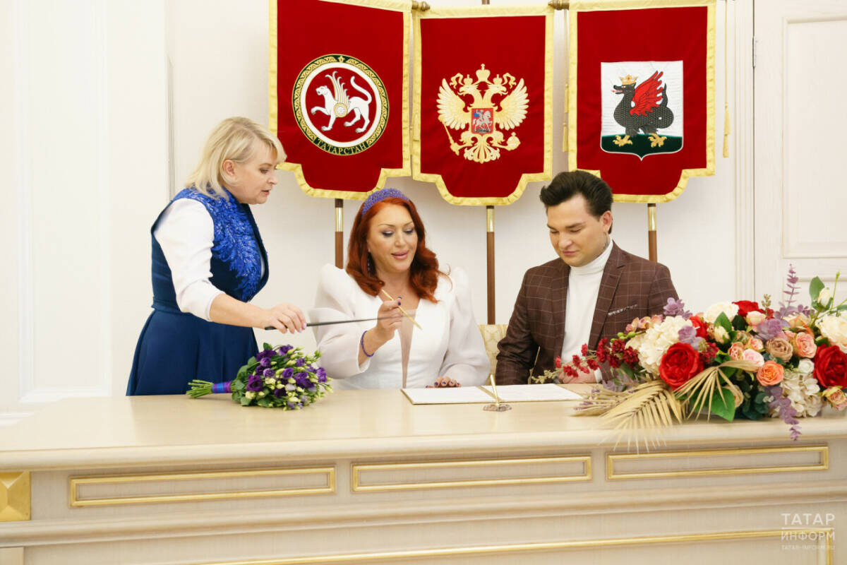 ​Даниил Зарипов два года назад женился на своей приемной матери Айсылу Чижевской. Фото: © Салават Камалетдинов / «Татар-информ»