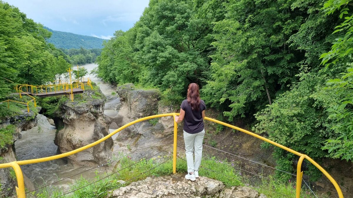 Координаты: 44.287470, 40.174450