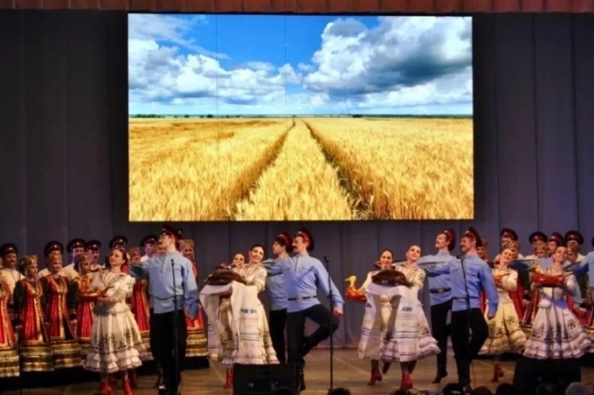    Слюсарь поздравил знаменитых «квасовцев» с получением президентского гранта