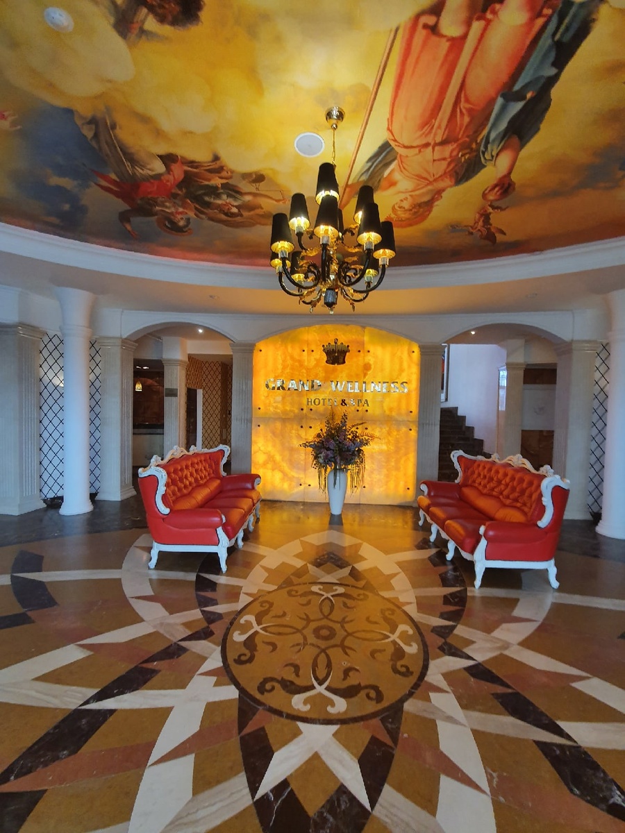 Ресепшен отеля