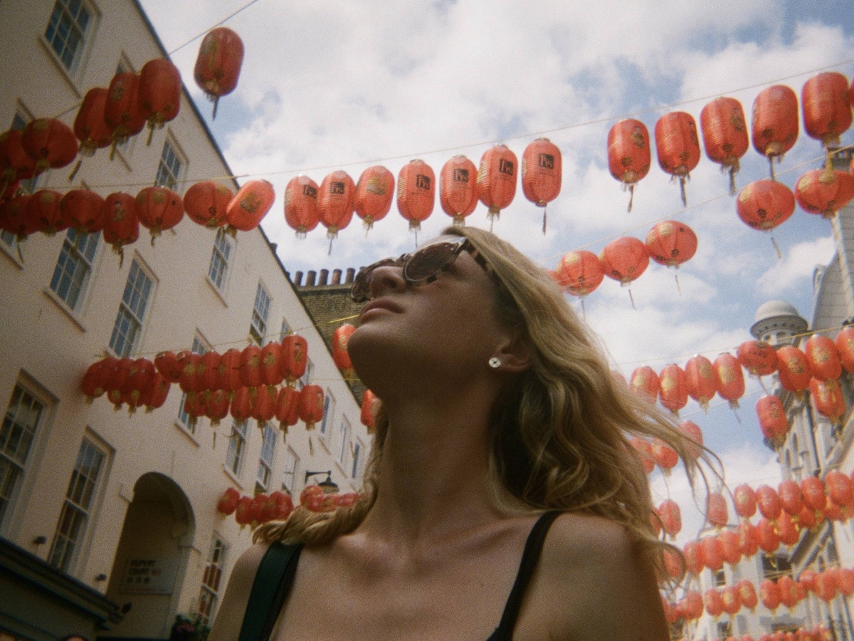    Кадр на одноразовую плёночную камеру Kodak FunSaver / Источник: lomography.com