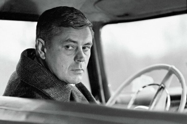 Донатас Банионис: лучшие фильмы легенды советского кино. Фото © Кадр из фильма «Мёртвый сезон», режиссёр Савва Кулиш, сценаристы Александр Шлепянов, Владимир Вайншток / Kinopoisk