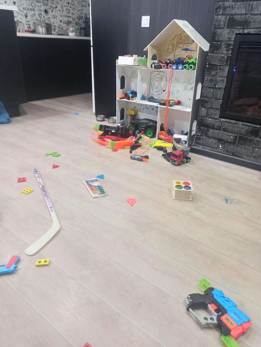 Санёк всё подготовил к игре