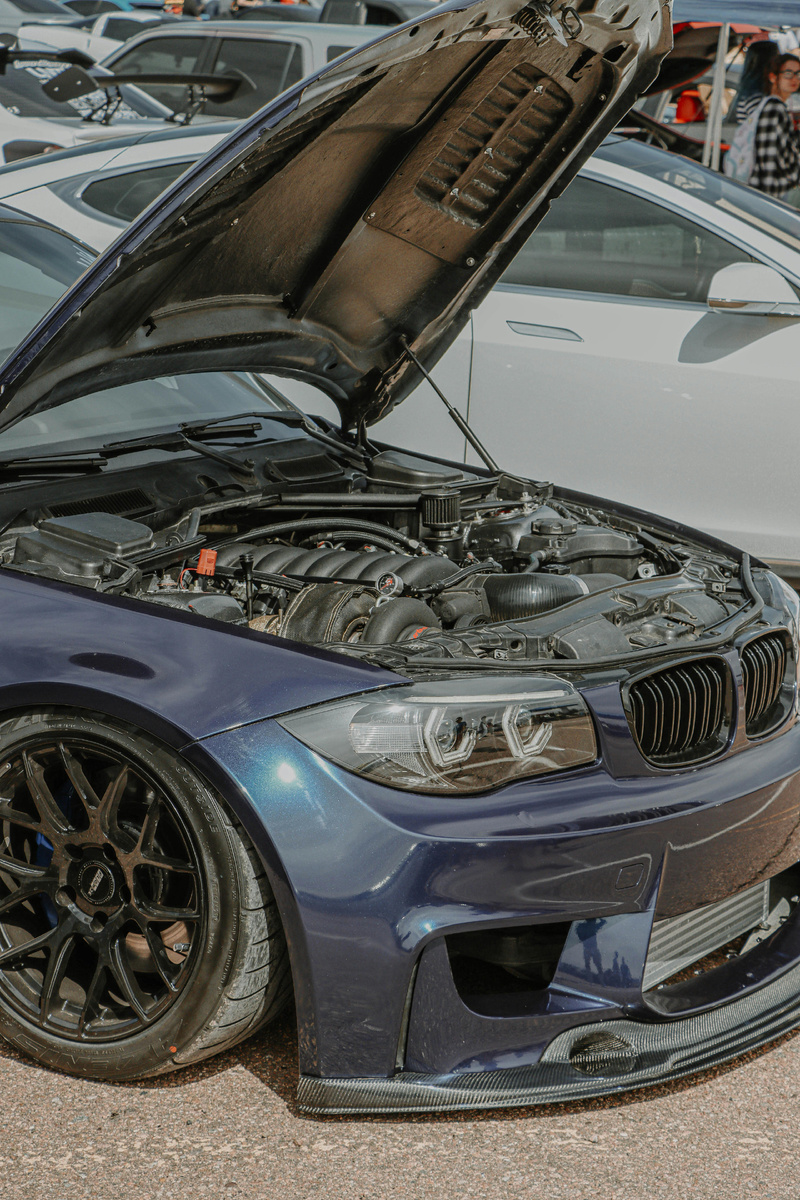 Фотограф: Jacob Moore: https://www.pexels.com/ru-ru/photo/bmw-12330649/