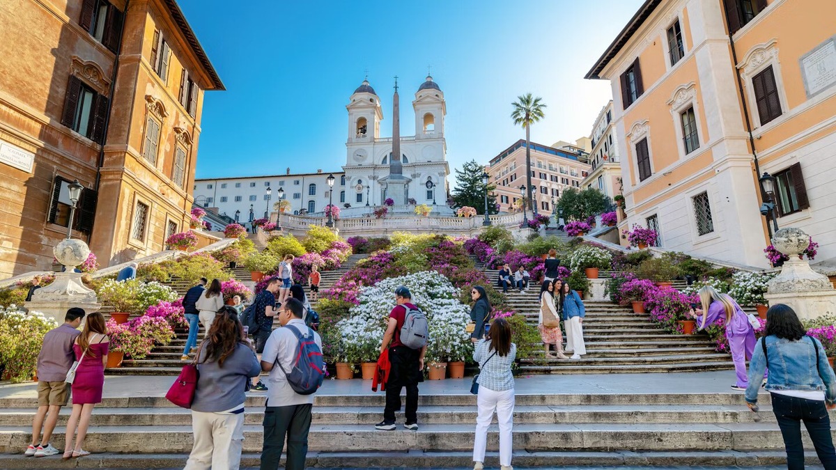 Ранняя весна в Риме означает меньшее скопление людей у его достопримечательностей.
