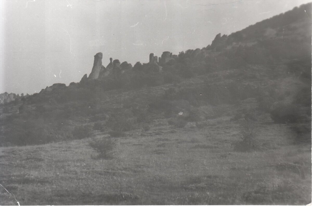 У долины привидений. Скоро сядет солнце.1992 год