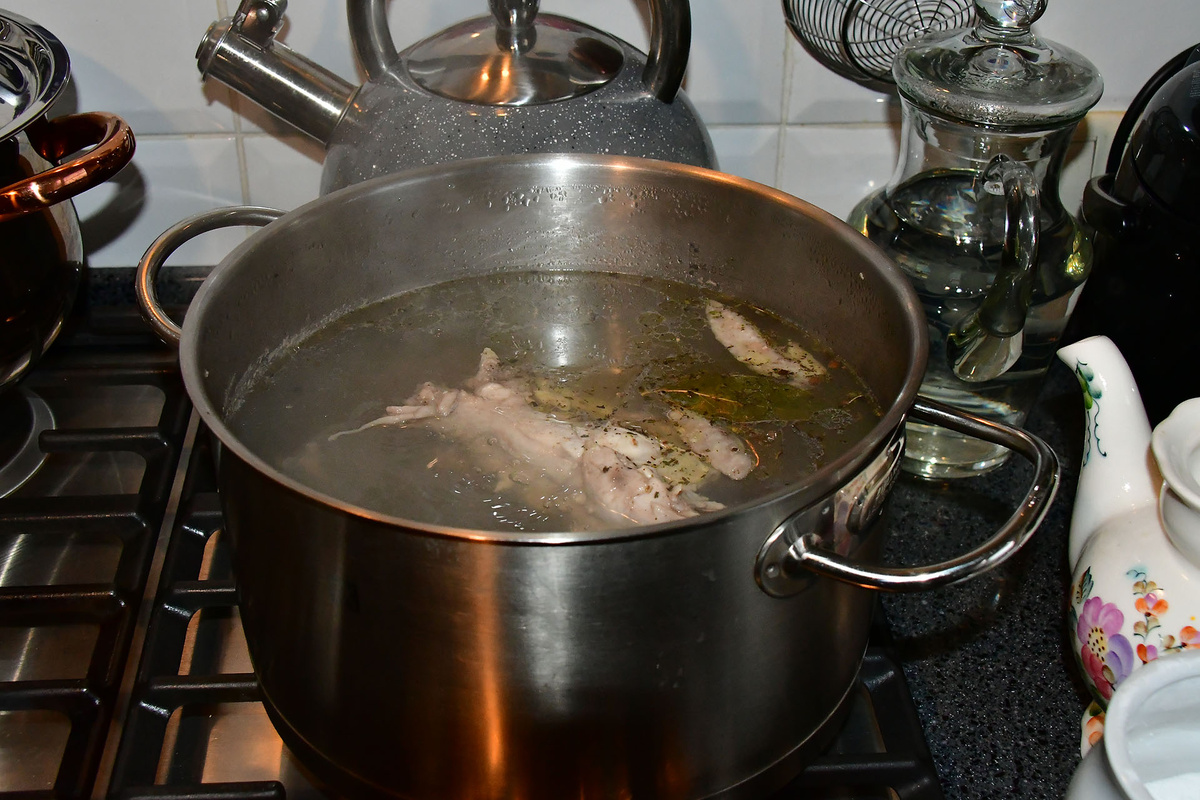 Варис куриный бульон