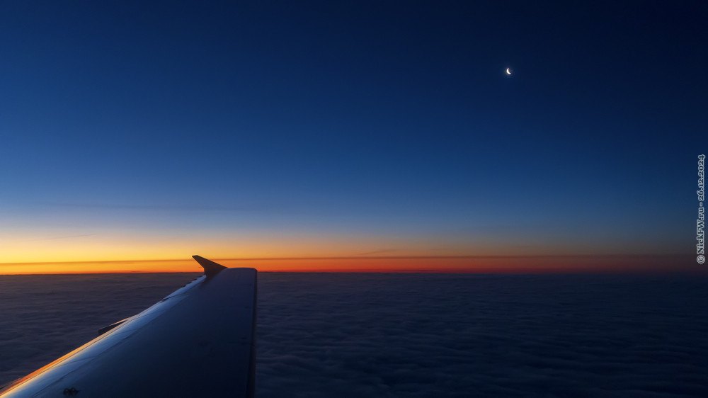 1. Рассветное зарево над Сибирью © NickFW.ru — 26.12.2024г.