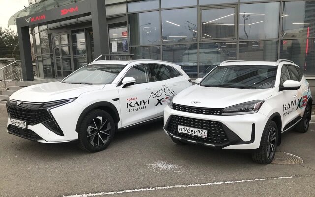 Kaiyi X7 Kunlun и Kaiyi X3 (Фото: Autonews)