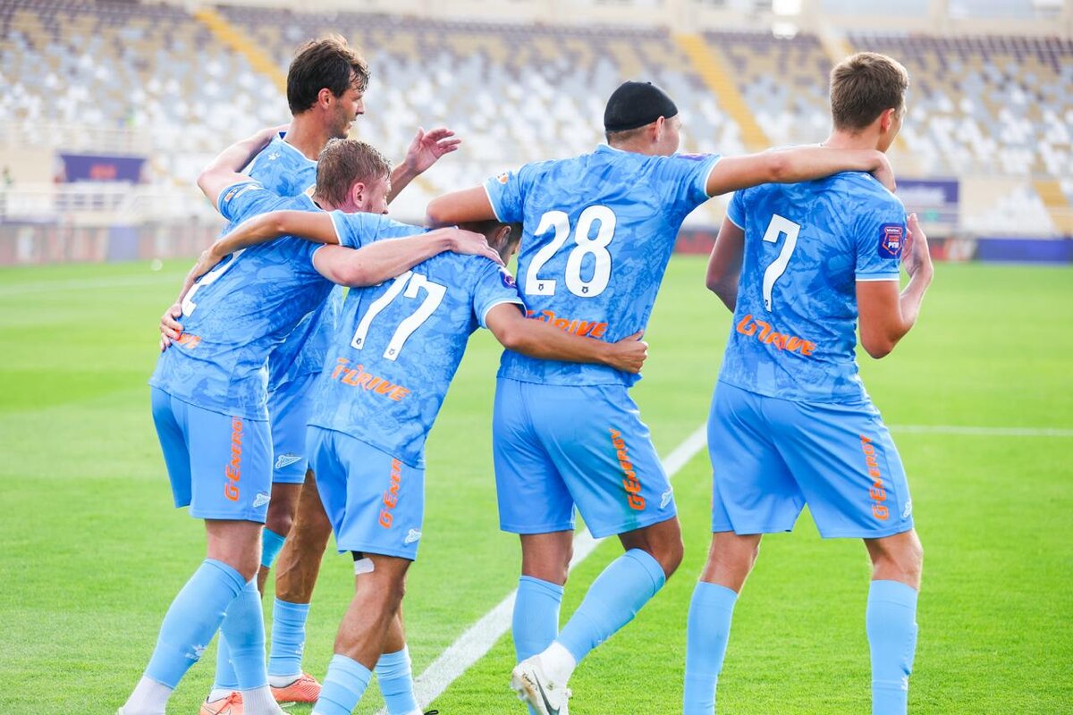 "Зенит" идет за чемпионством в год столетия клуба. Дойдет? Фото ФК "Зенит"