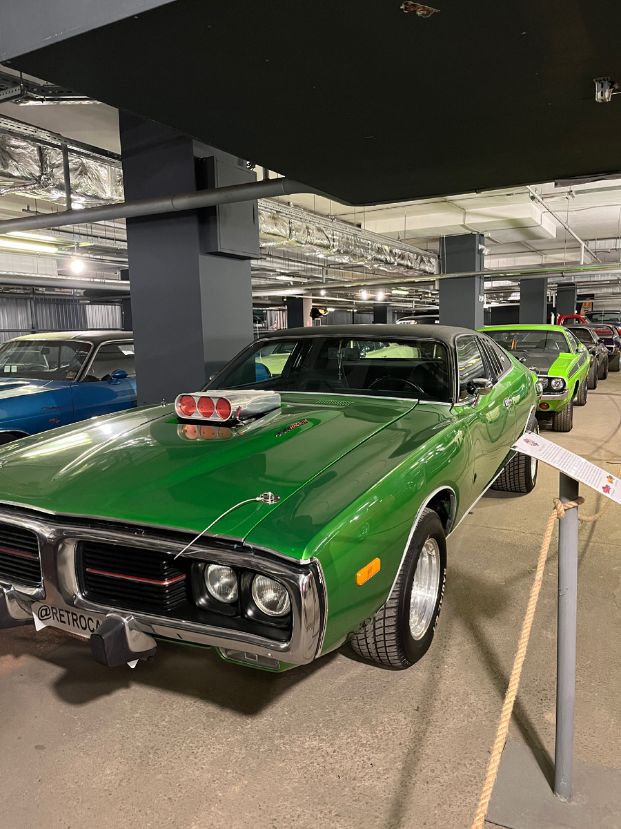 Музей ретро-автомобилей в Петербурге