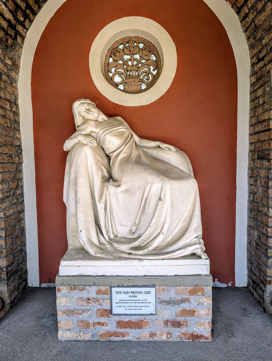 Листайте вправо