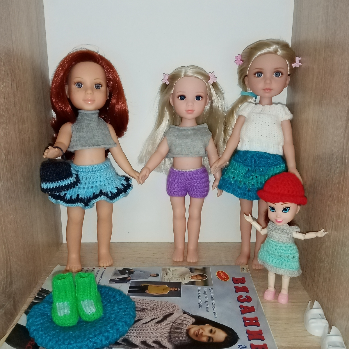 О как я мечтаю получить подарок сюрприз.. В виде куколки... Всегда радуюсь за тех кто получает подарки от своих друзей, эмоции, радость... Все не описать..есть в этом что то из детства,, сказочное... Что ли🤭💞