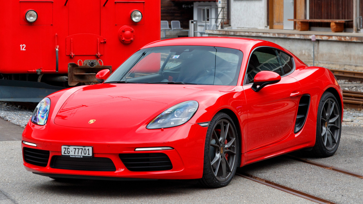 Нынешнее поколение Cayman