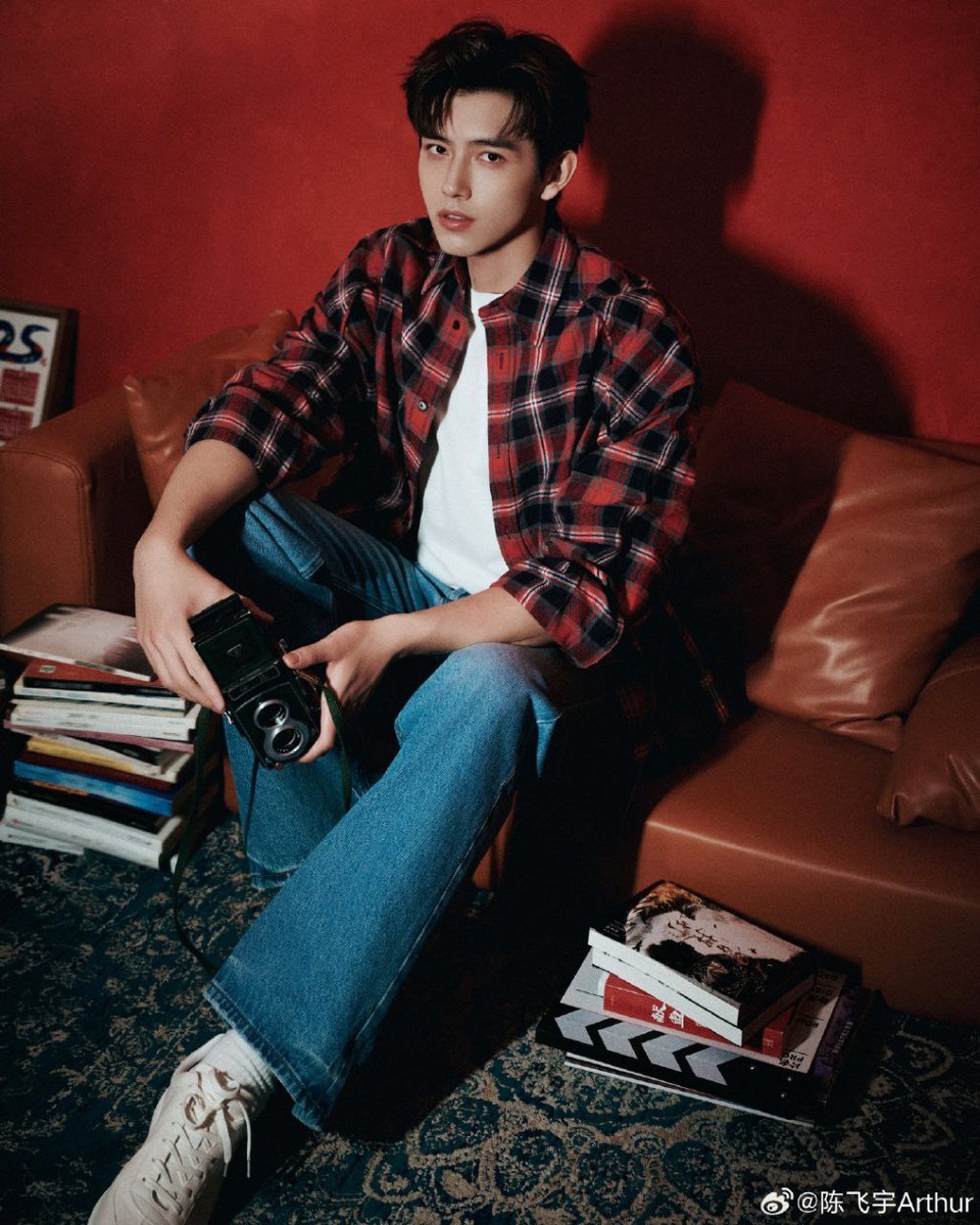 Актёр Чэнь Фэйюй