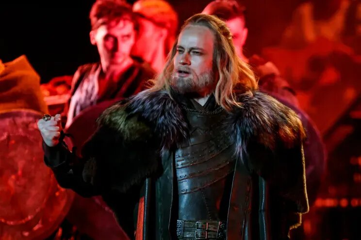 Фото из открытых источников. Шаман в роли князя Владимира