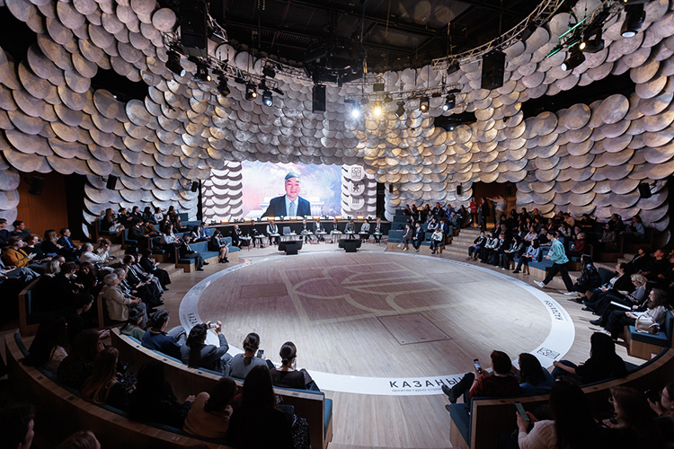    Впервые в истории на одной площадке собрались представители 25 ведущих вузов мира, чтобы обменяться практиками международного сотрудничества