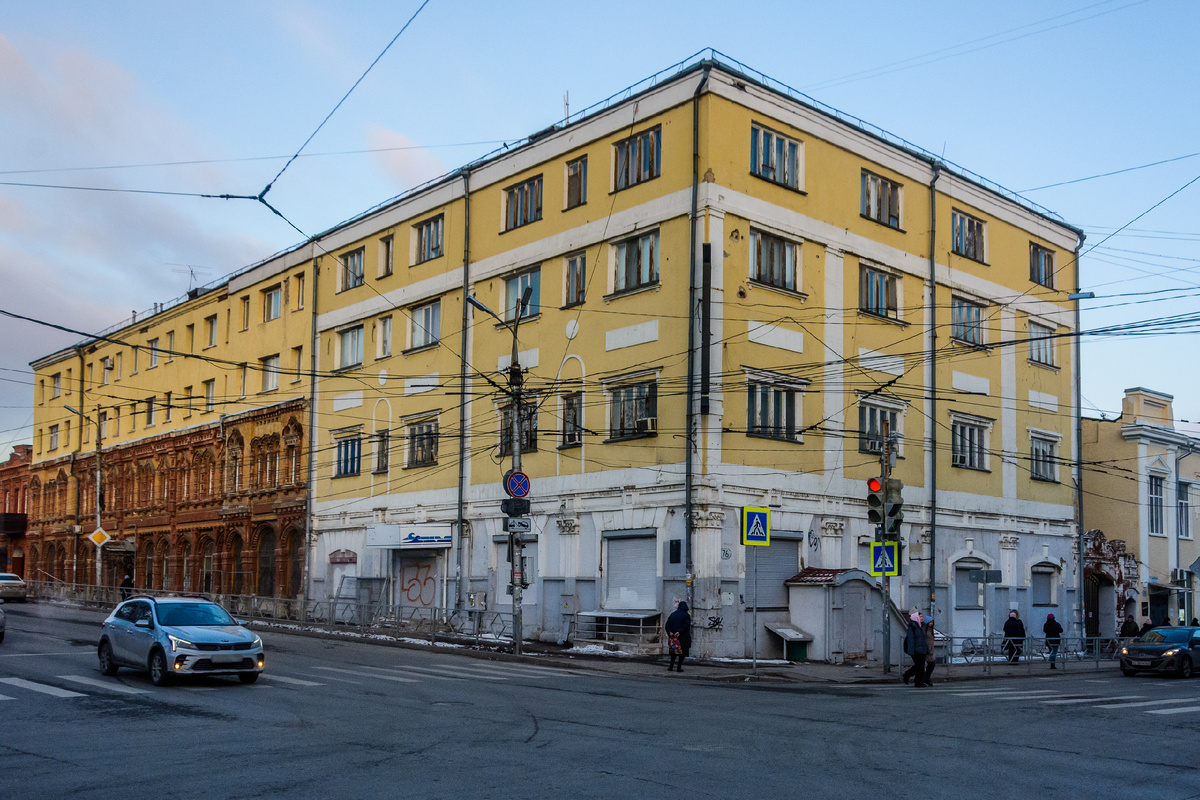 ​Ленинградская, 76​ / Самарская, 61